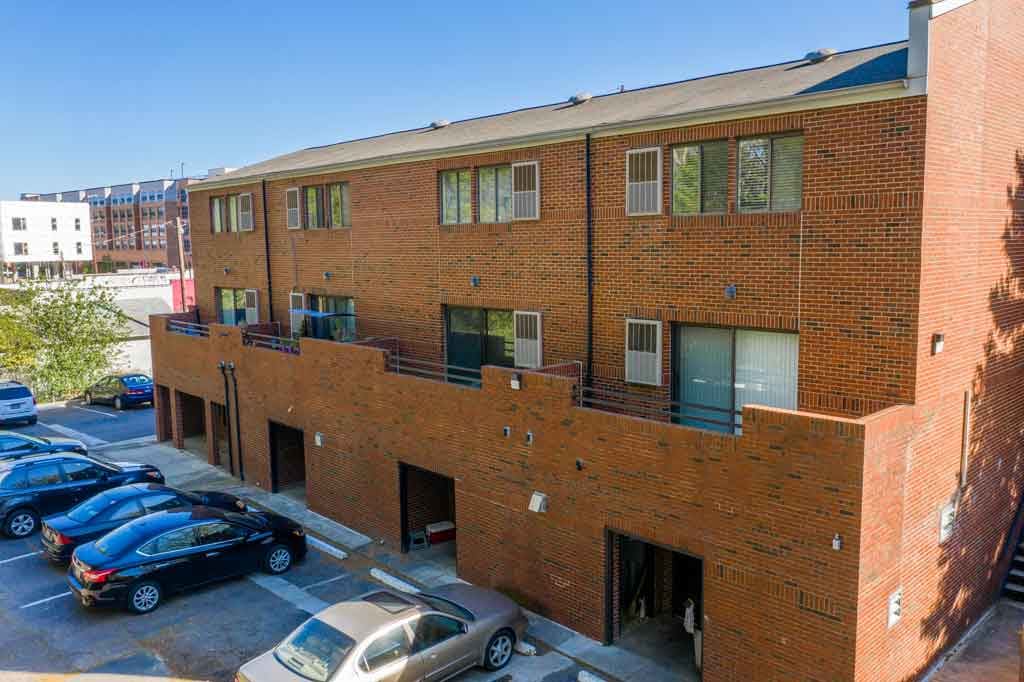 3116 hillsborough apartments near nc state university raleigh north carolina building exterior unit balconies